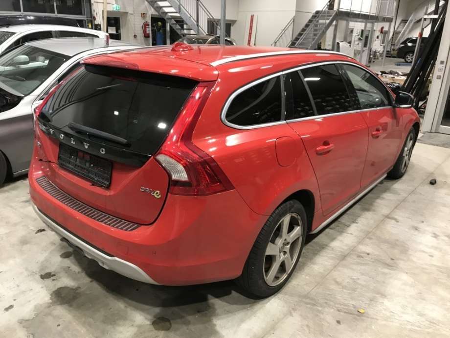 Volvo V60 2010-2013 (Type I, Fase 1) , Motorkode: D4162T, Girkassekode: