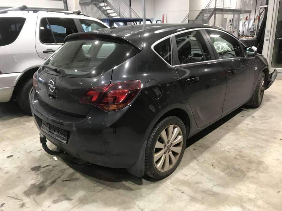 Opel Astra J 2010-2015 , Motorkode: A14NEL, Girkassekode: