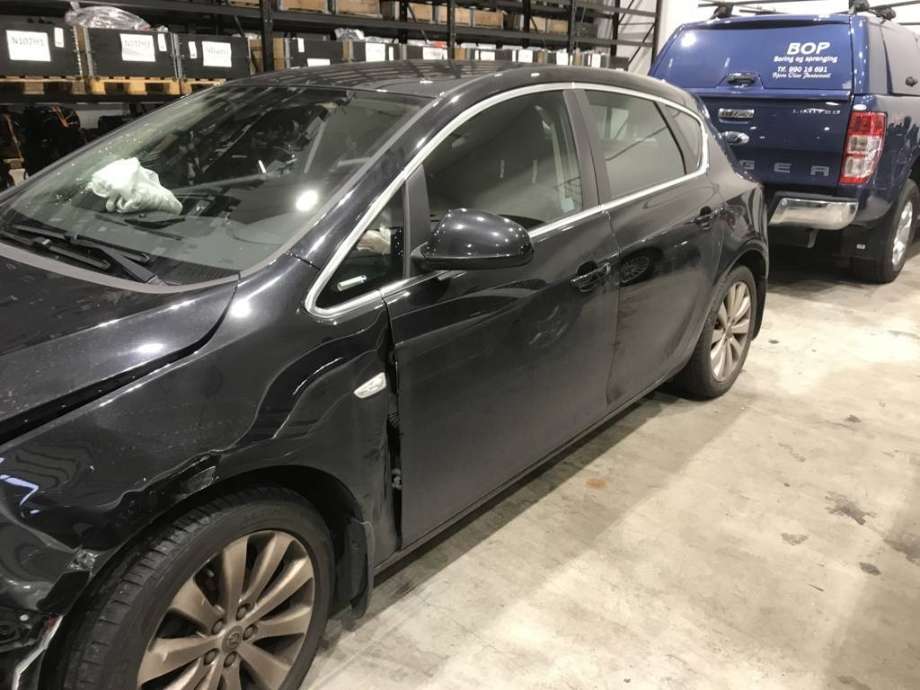 Opel Astra J 2010-2015 , Motorkode: A14NEL, Girkassekode: 