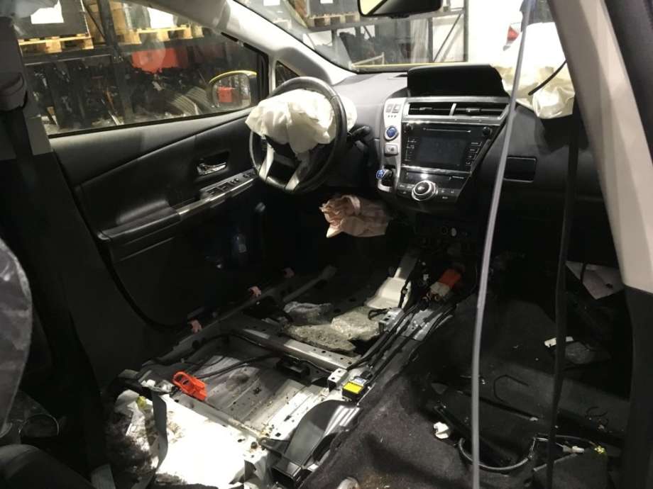 Toyota Prius +7 2012-2020 (Type III) (stasjonsvogn) (stasjonsvogn), Motorkode: 2ZR-FXE, Girkassekode: 