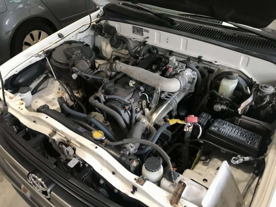Toyota Hilux 2002-2005 , Motorkode: 2KD-FTV, Girkassekode: