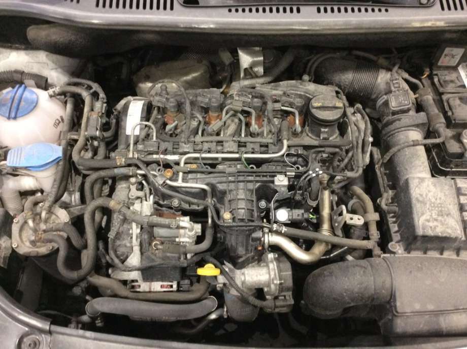 VW Caddy 2010-2015 (Type III, Fase 2) , Motorkode: CAYE, Girkassekode: QPN