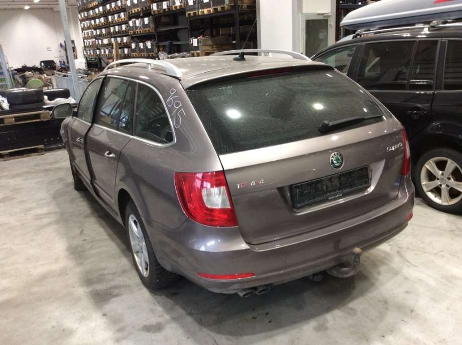 Škoda Superb 2008-2015 (Type II) , Motorkode: CFGB, Girkassekode: 