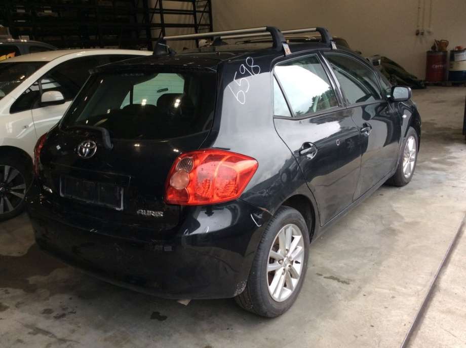Toyota Auris 2010-2012 (Type I, Fase 2) , Motorkode: 1NR-FE, Girkassekode: