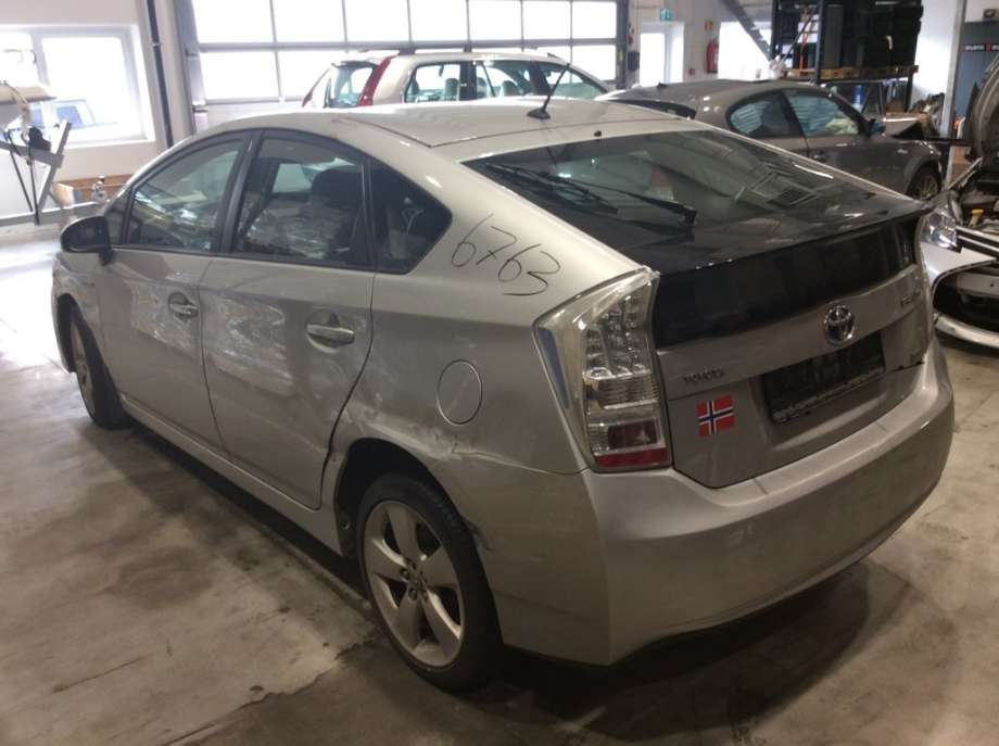 Toyota Prius 2009-2016 (Type III) (COMBI) delebil , Motorkode: 2ZR-FXE;2ZRFXE, Girkassekode: 