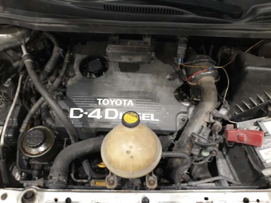 Toyota Avensis, Verso 2001-2009 , Motorkode: 1CD-FTV, Girkassekode: 