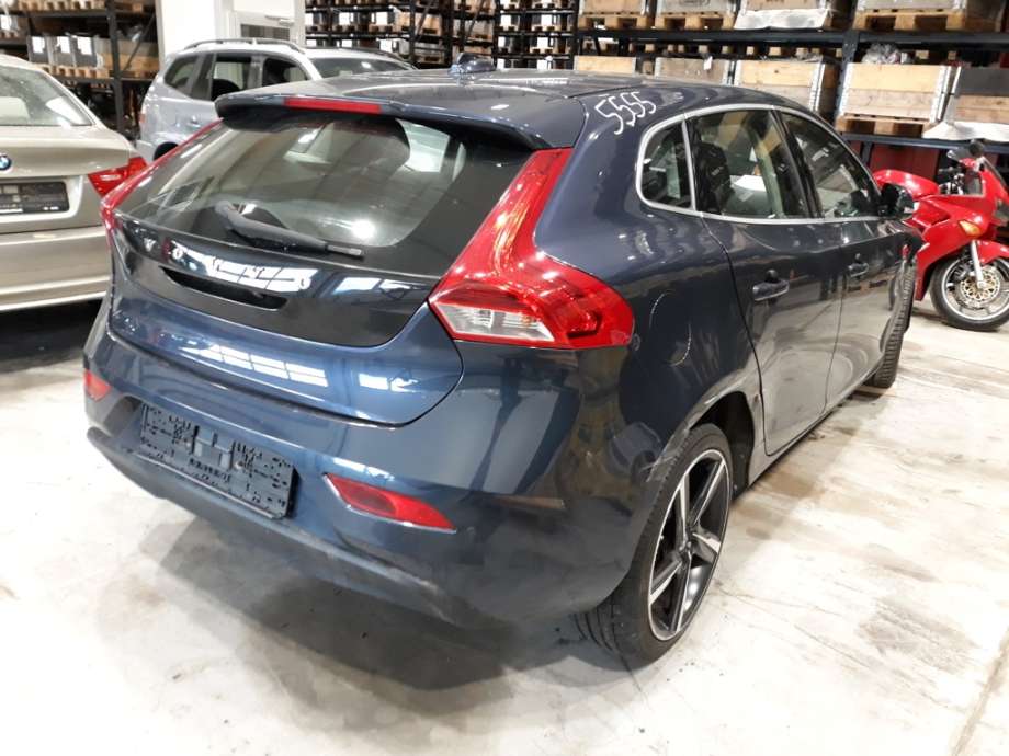 Volvo V40 2012-2019 , Motorkode: D4162T, Girkassekode: