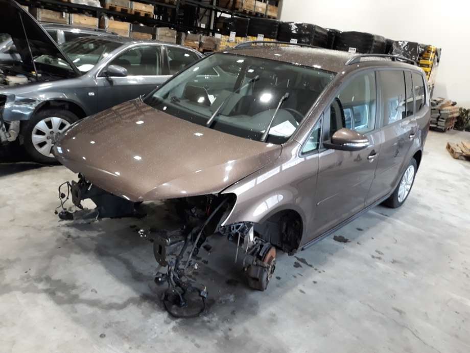 VW Touran 2010-2015 (Type I, Fase 3) , Motorkode: CAYC, Girkassekode: MLE