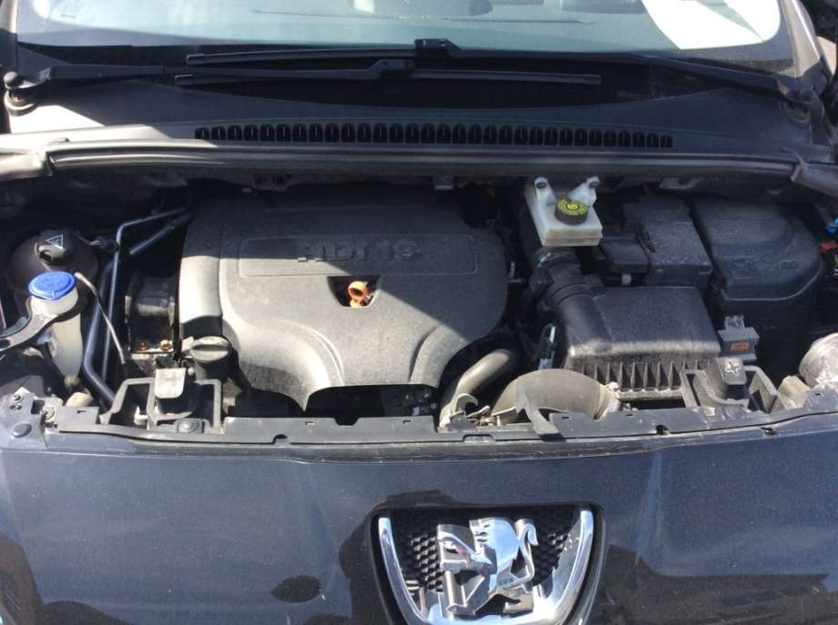 Peugeot 5008 2010-2017 (Type I) , Motorkode: RHE, Girkassekode: 