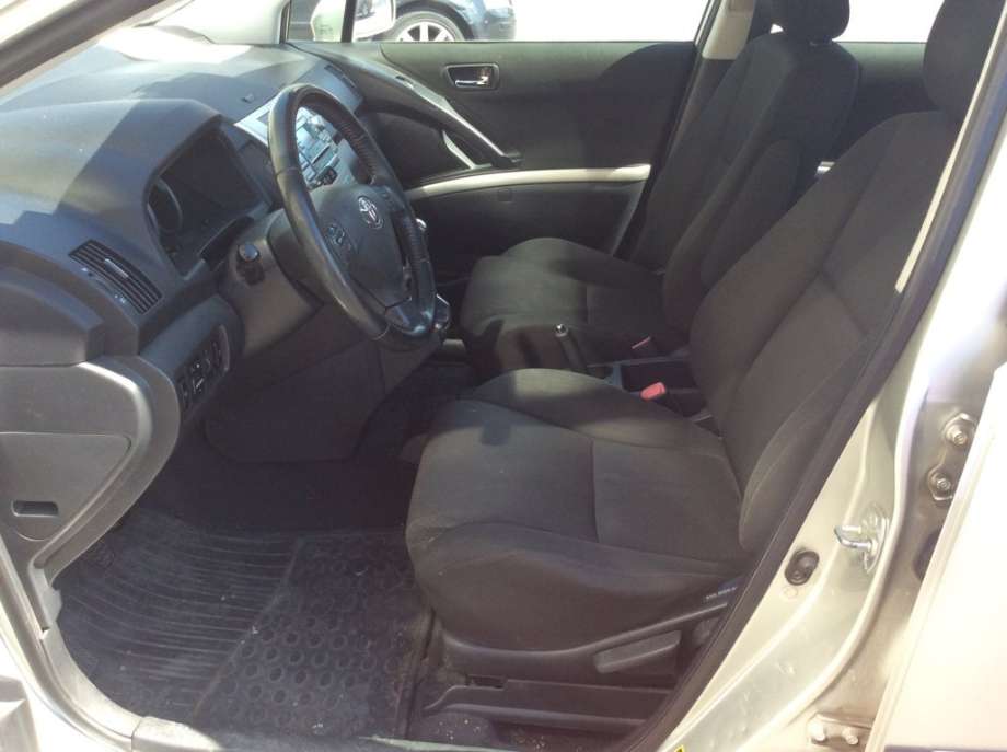Toyota Verso 2004-2009 (Type II) , Motorkode: 2AD-FTV;2ADFTV, Girkassekode: