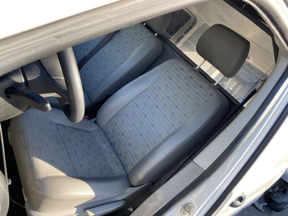 VW Transporter / Caravelle 2009-2015 (Fase 2) (T5) (T5), Motorkode: CAAB, Girkassekode: LRS