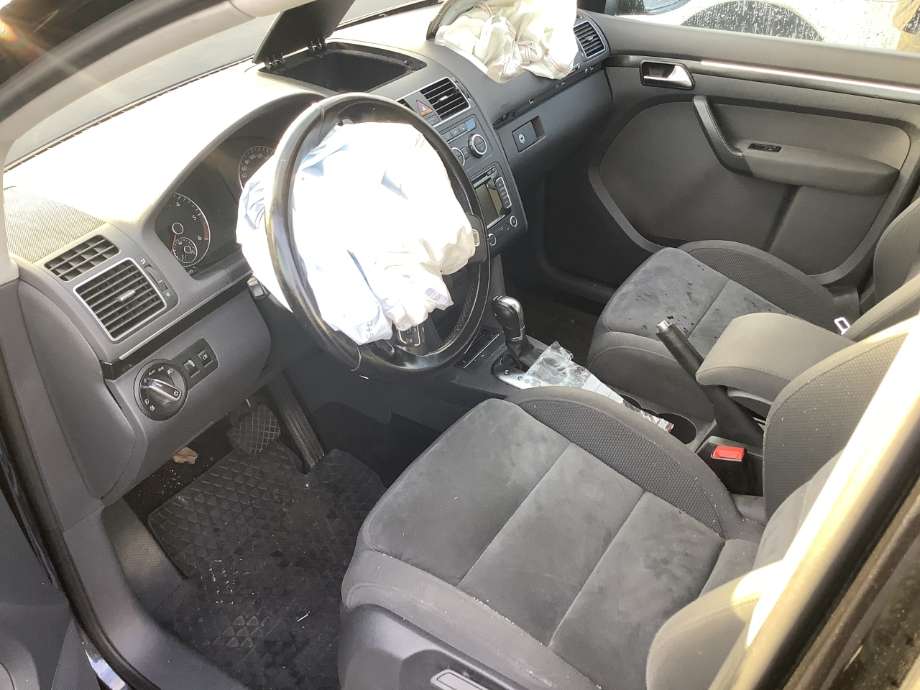 VW Touran 2010-2015 (Type I, Fase 3) , Motorkode: CFJB, Girkassekode: PDY