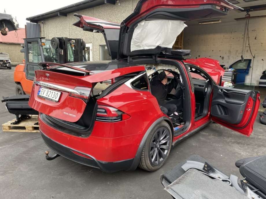 Tesla Model X 2016-->> , Motorkode: L2S, Girkassekode: 