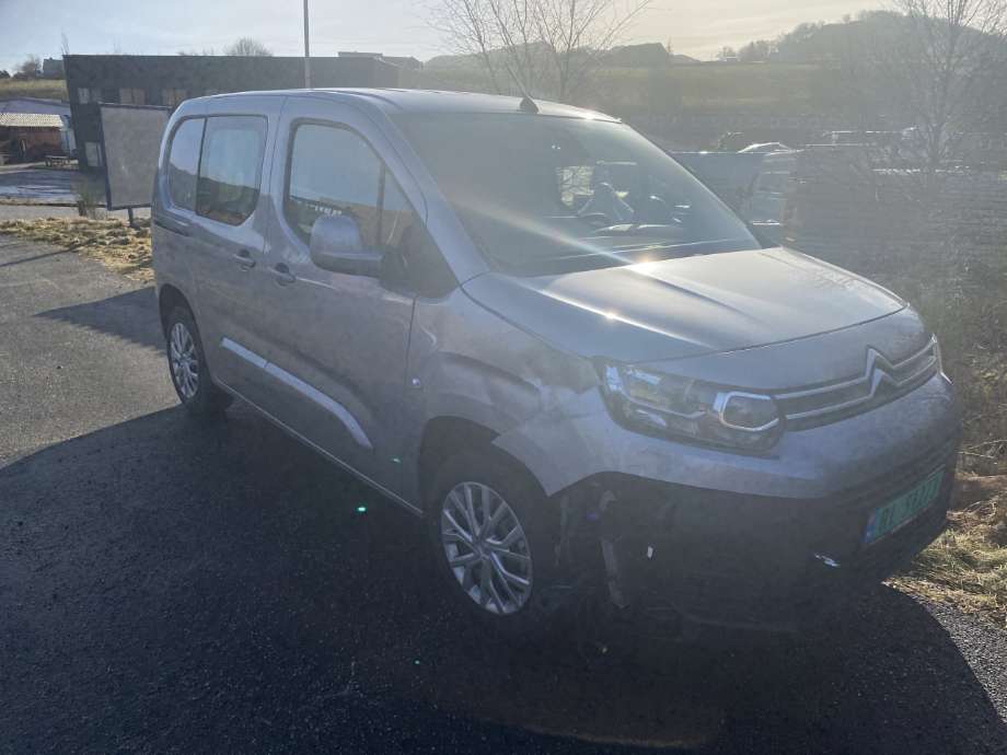 Citroën Berlingo 2019-->> (Type III) , Motorkode: YH01, Girkassekode: 