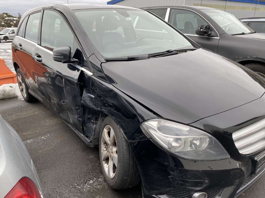 Mercedes B-Klasse 2011-2018 (W246) (W246), Motorkode: 651.901;OM651.901, Girkassekode: