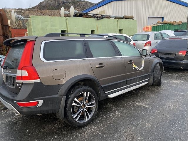 Volvo XC70 2014-2016 (Type II, Fase 2) , Motorkode: D5244T17, Girkassekode: 