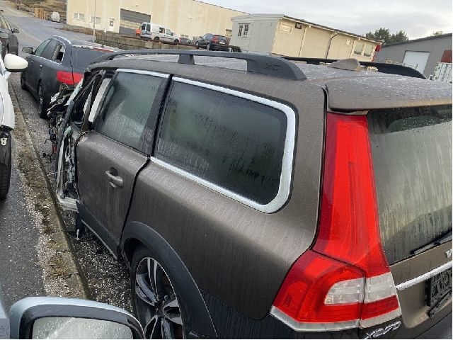 Volvo XC70 2014-2016 (Type II, Fase 2) , Motorkode: D5244T17, Girkassekode: 