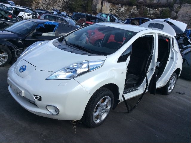 Nissan Leaf 2011-2017 (Type I) , Motorkode: EM57;EM61, Girkassekode: 