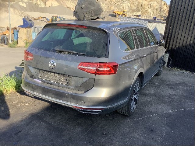 VW Passat 2015-2019 (Fase 1) (B8) (B8), Motorkode: DDAA;DFCA, Girkassekode: QFE