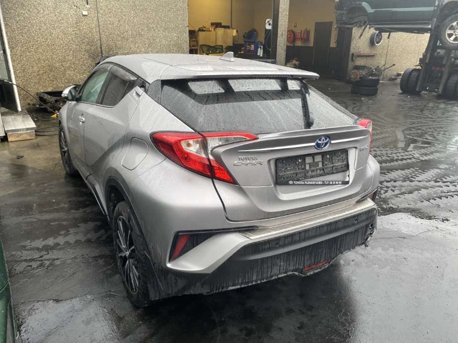 Toyota C-HR 2016-->> , Motorkode: 2ZR-FXE, Girkassekode: 