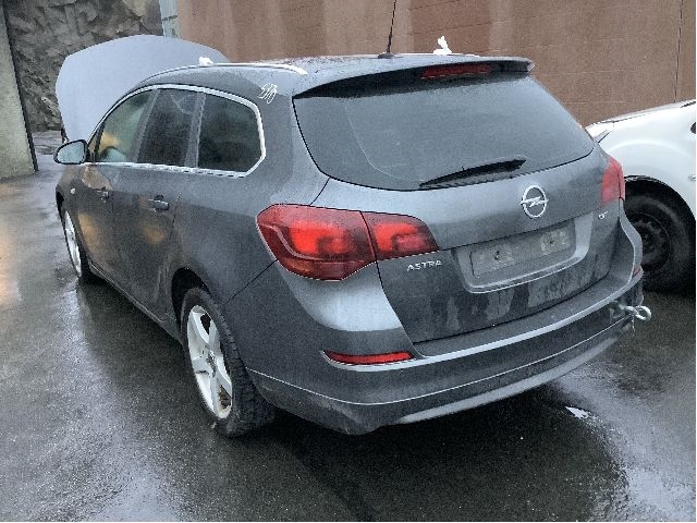 Opel Astra J 2010-2015 , Motorkode: A17DTJ, Girkassekode: 