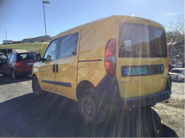Opel Combo D 2012-2018 , Motorkode: A13FD, Girkassekode: 