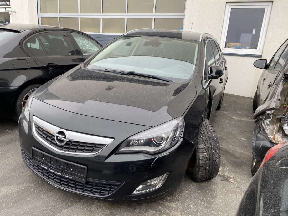 Opel Astra J 2010-2015 , Motorkode: A17DTJ, Girkassekode: