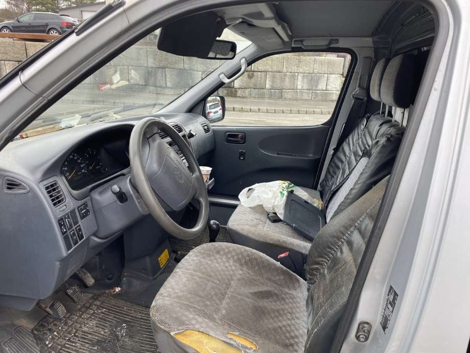 Toyota Hiace 2001-2006 (Fase 2) , Motorkode: 2KD-FTV, Girkassekode: 