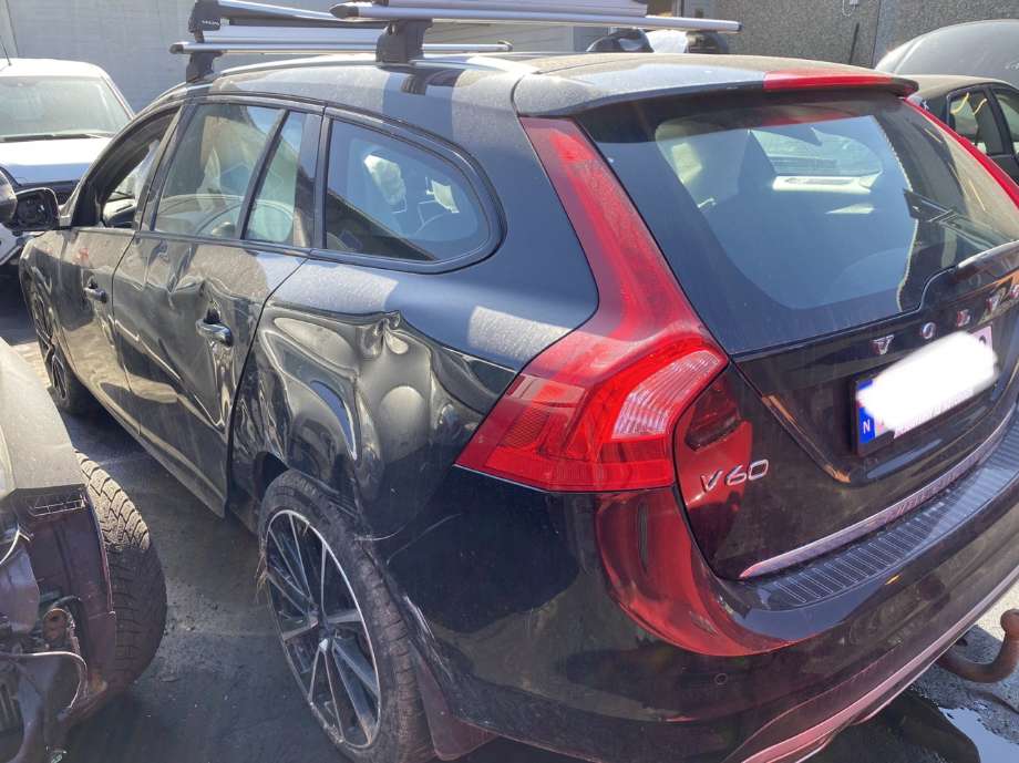 Volvo V60/V60 CC 2013-2018 (Type I, Fase 2) , Motorkode: D5244T20, Girkassekode: 