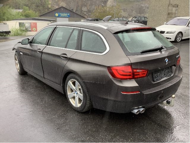BMW 5-Serie 2010-2017 (F10/F11) (F10/F11), Motorkode: N47-D20C, Girkassekode:
