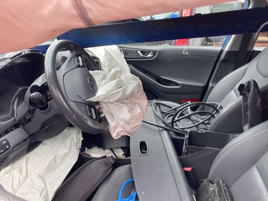 Hyundai Ioniq Electric 2016-2019 (Fase 1) , Motorkode: EM09, Girkassekode: 