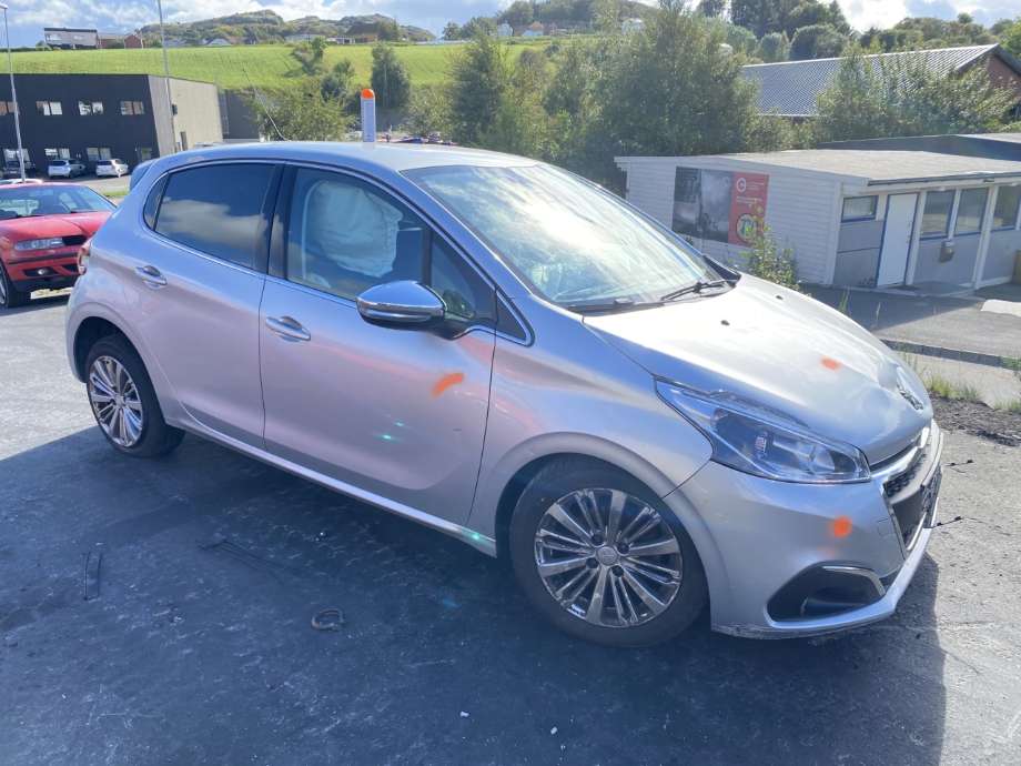 Peugeot 208 2012-2019 (Type I) , Motorkode: HMZ, Girkassekode: 