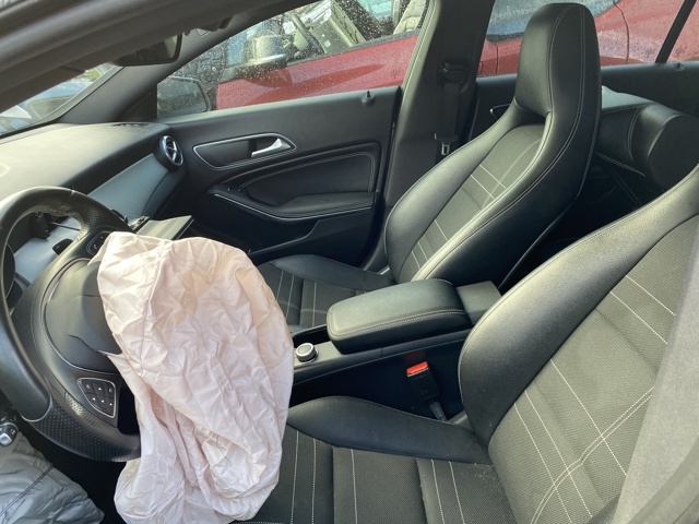Mercedes CLA 2013-2019 (C117) (C117), Motorkode: M270.910, Girkassekode: 