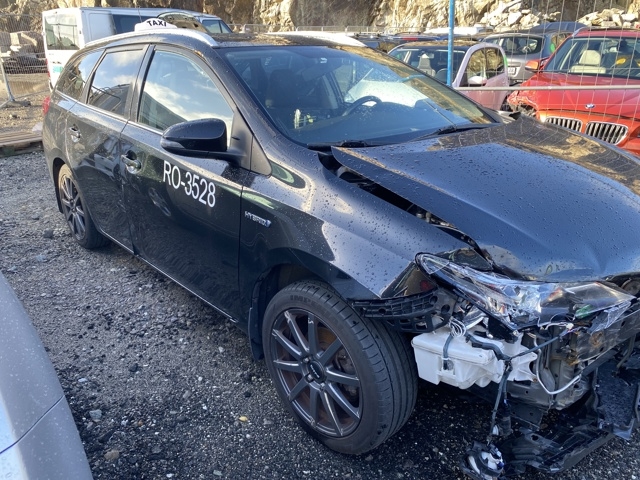Toyota Auris 2013-2015 (Type II, Fase 1) , Motorkode: 2ZR-FXE, Girkassekode: