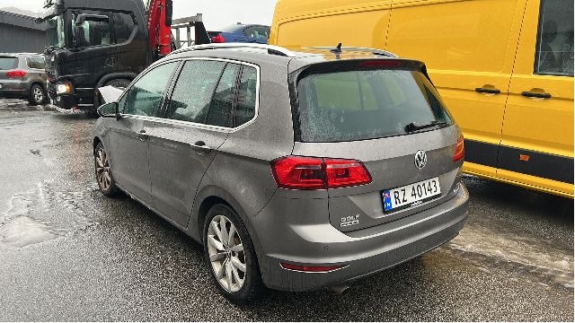 VW Golf Sportsvan 2014-2018 , Motorkode: CYVB, Girkassekode: RRE
