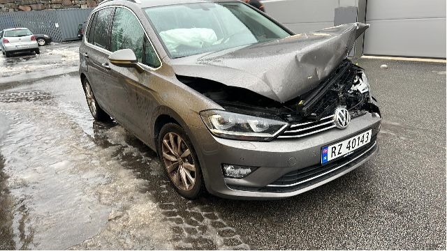 VW Golf Sportsvan 2014-2018 , Motorkode: CYVB, Girkassekode: RRE