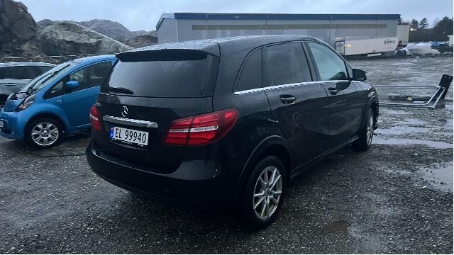 Mercedes B-Klasse 2011-2018 (W246) (W246), Motorkode: EM0004, Girkassekode: 