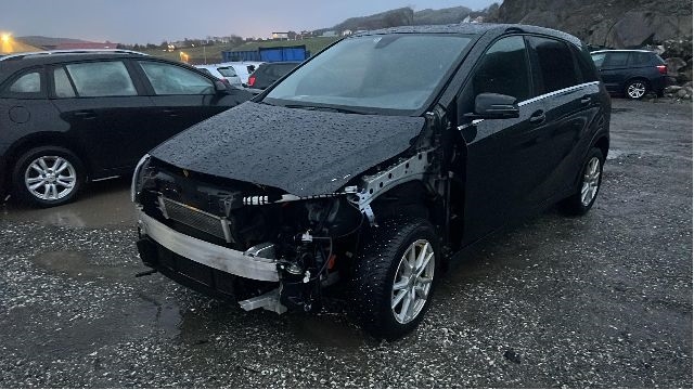 Mercedes B-Klasse 2011-2018 (W246) (W246), Motorkode: EM0004, Girkassekode: 