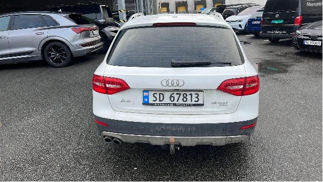 Audi A4, Allroad 2009-2016 (Type I) (B8) (B8), Motorkode: CGLC, Girkassekode: NSB