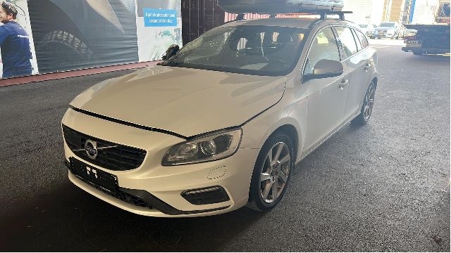 Volvo V60/V60 CC 2013-2018 (Type I, Fase 2) , Motorkode: D4204T9, Girkassekode: 