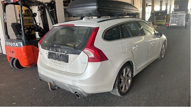 Volvo V60/V60 CC 2013-2018 (Type I, Fase 2) , Motorkode: D4204T9, Girkassekode: 