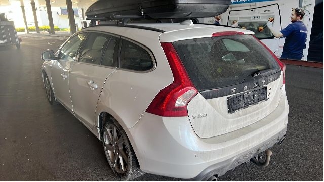 Volvo V60/V60 CC 2013-2018 (Type I, Fase 2) , Motorkode: D4204T9, Girkassekode: 