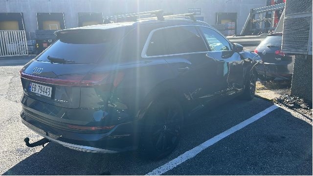 Audi e-tron 2018-->> , Motorkode: BM1J, Girkassekode: 