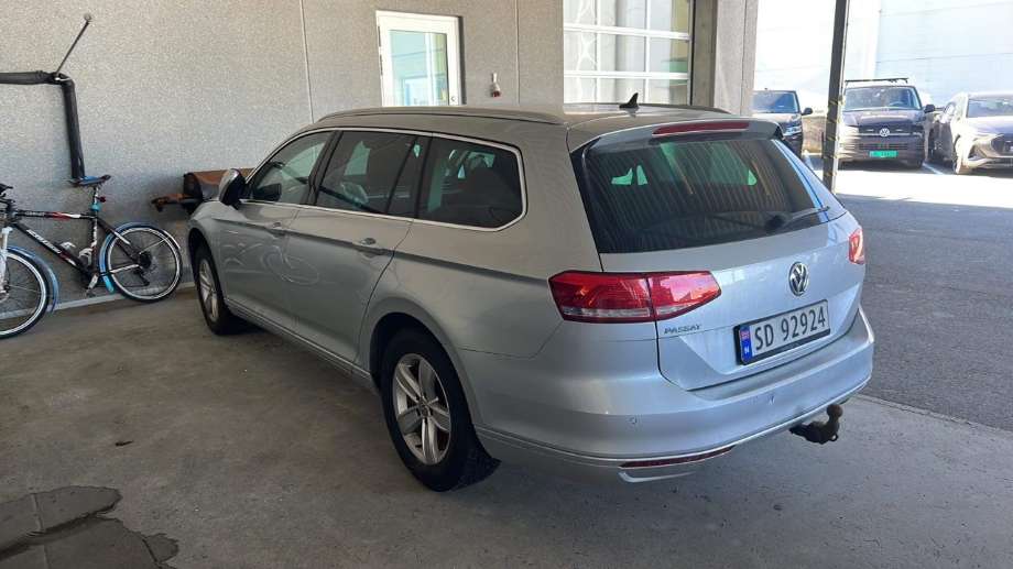 VW Passat 2015-2019 (Fase 1) (B8) (B8), Motorkode: DFGA, Girkassekode: UAX