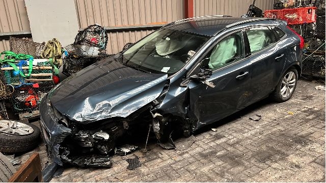 Volvo V40 2012-2019 , Motorkode: B4154T4, Girkassekode: 