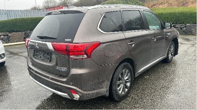 Mitsubishi Outlander 2015-->> (Type III, Fase 2) , Motorkode: 4B11, Girkassekode: