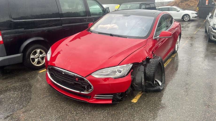 Tesla Model S 2013-2016 (Fase 1) , Motorkode: L1S, Girkassekode: 