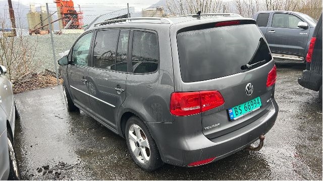 VW Touran 2010-2015 (Type I, Fase 3) , Motorkode: CFJA, Girkassekode: PBE