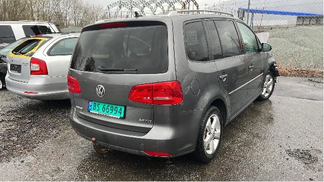 VW Touran 2010-2015 (Type I, Fase 3) , Motorkode: CFJA, Girkassekode: PBE