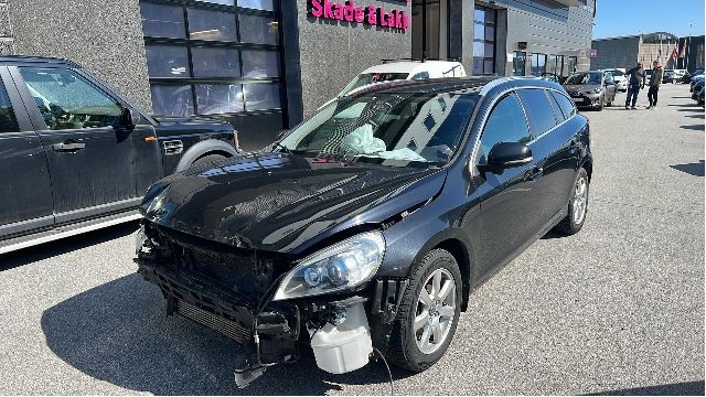 Volvo V60 2010-2013 (Type I, Fase 1) , Motorkode: D5204T3, Girkassekode: 